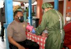 Kapolresta Jayapura Kota Jalani Vaksin Ke-2 di Puskesmas Twano Entrop