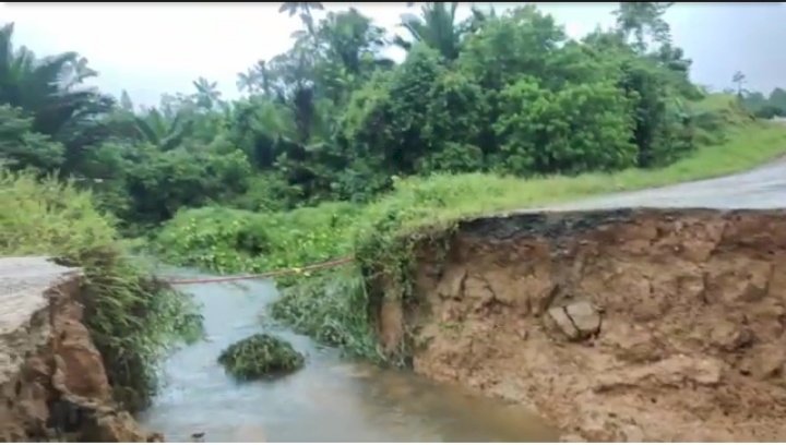 Jembatan Jom/Gerem kampung Tinggam distrik Mindiptana Putus Total