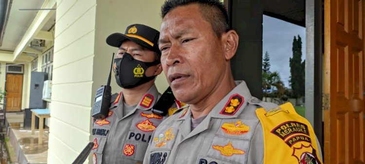 Kapolres Merauke AKBP Untung sangadji di dampingi Kabag Ops Polres Merauke AKP Micha Toding Poting/ Rmol Papua