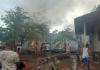 Sijago merah hanguskan Belasan Bangunan di Kali Acai Abepura