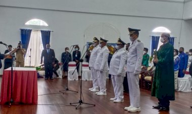 Bupati Dan Wakil Bupati Pada Tiga Kabupaten Provinsi Papua Di Lantik Oleh Wakil Gubernur, Klemen