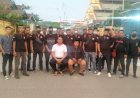 Jelang Ibadah Missa Malam Paskah, IPMPK Sorong Raya Menjaga Tiga Gereja
