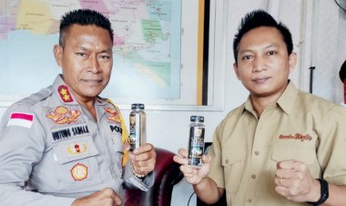 Dukung UMKM, HIPMI Merauke Salurkan 5000 Stiker Untuk Lebel Home Industri OAP