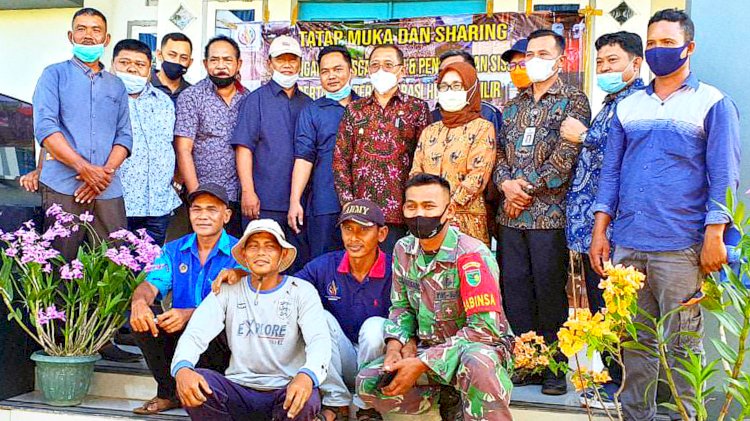 Wakil Bupati Merauke, Komisi B DPRD Merauke, HIPMI Merauke, dan PMM saat melakukan foto bersama