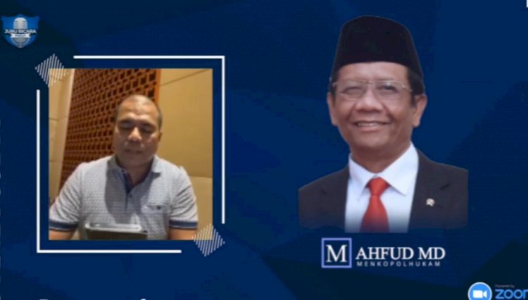 Juru Bicara Gubernur Papua, Muh Rifai Darus Saat Menyampaikan Press Release pernyataan sikap melalu Virtual