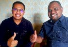 Moment Indah Ketua DPRD Merauke Benny Latumahina Kunjungi...