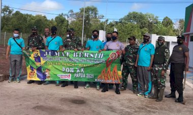 Jelang PON XX 2021 di Merauke, Personil TNI-Polri laksanakan Jumat bersih