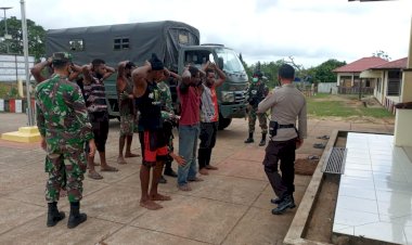 Masuk Wilayah RI Secara Ilegal, 8 Orang Warga Negara PNG Diamankan Aparat TNI Polri