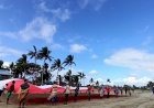 HUT RI Ke 76, Masyarakat Adat Malind Imbuti Bentangkan Bendera Merah Putih Raksasa