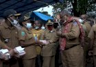 Bupati Sorong Selatan Serahkan BLT Tahap III Kepada Empat Kampung di Distrik Fkour