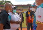 Pertama Kalinya Menteri Muhadjir Efendi Lari Pagi Ditemani Atlit Papua di Stadion Mandala