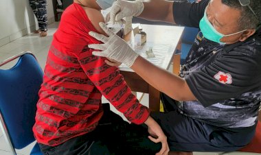 TNI-AL Lantamal XI Merauke Terus Gencar Laksanakan Serbuan Vaksinasi Masyarakat Maritim