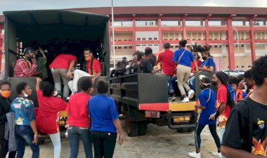 Sukseskan PON XX Papua, Danyon D Pelopor Fasilitasi Kendaraan Brimob Untuk Sporter Bola Kaki Putri Tim Papua