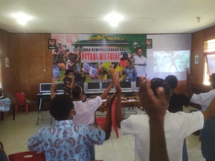 Kementerian Pertanian dan Papua Muda Inspiratif  saat memerikan Pelatihan di Kabupaten Merauke 