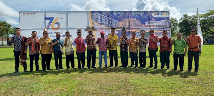 Kepala dan seluruh jajaran di Balai Pelaksanaan Jalan Nasional Merauke