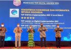 Menkominfo Terima Penghargaan TOP Leader on Digital Implementation 2021