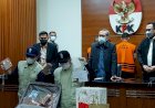 Pakai Rompi Orange, Bupati Calon Ibu Kota Baru Dipajang KPK Bersama Duit Korupsi