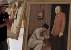 HIDUPNYA untuk Bung Karno –sepenuh-penuhnya. Itulah salah satu teman terkarib saya di Bali: Gus Marhaen.