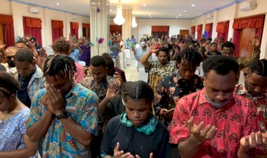 Puluhan Mahasiswa Asli Papua Binaan PLI Berangkat Kuliah ke Rusia dan Amerika