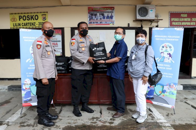 PT. Pertamina Serahkan 300 Paket Sembako Guna Mendukung Polresta Lakukan Percepatan Vaksinasi