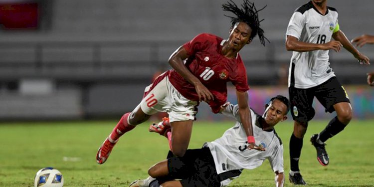Penampilan apik Ronaldo Kwateh di laga melawan Timor Leste dapat pujian pelatih Shin Tae-yong/Net