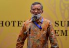 Gubernur Lukas Enembe Dan Kenius Kogoya Diberi Penghargaan Inisiator Olahraga Indonesia 2022 Dari PWI