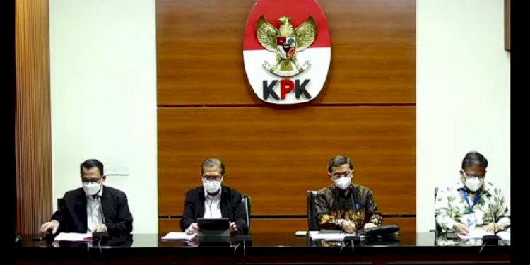 Sekretaris Jenderal (Sekjen) KPK, Cahya H. Harefa (kedua dari kiri)/Repro