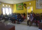 Bhabinkamtibmas Kawal Pendistribusian BLT Kepada Masyarakat