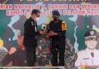 MD KAHMI Mappi Serahkan Penghargaan Kepada Brimob Kompi II Batalion D Pelopor