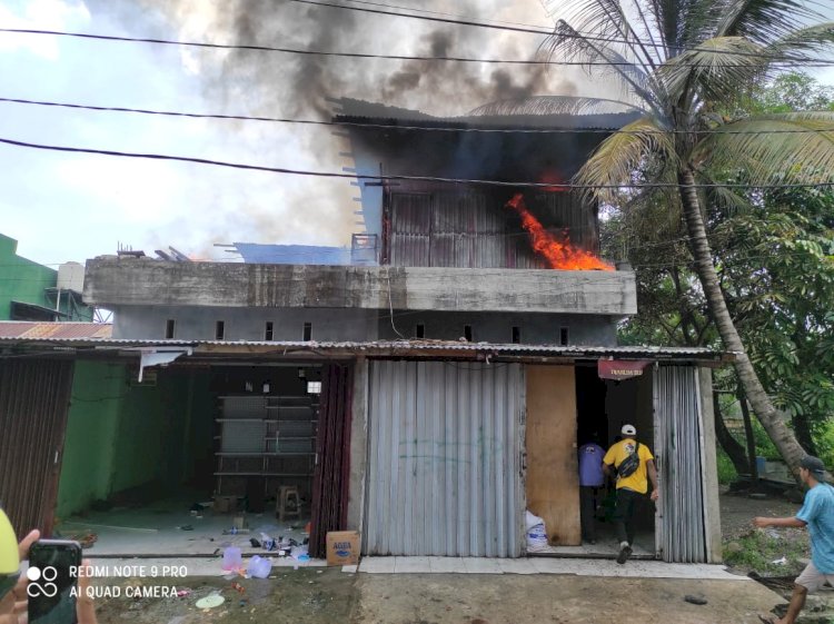 Pabrik Roti Di Padang Bulan Terbakar 