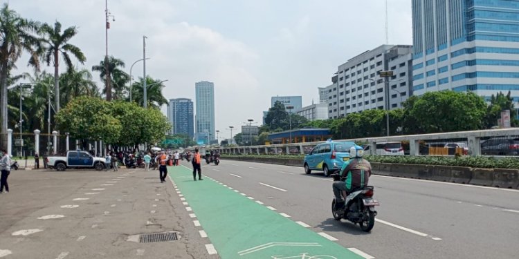 Situasi jelang aksi demonstrasi Badan Eksekutif Mahasiswa Seluruh Indonesia (BEM SI) di depan Gedung DPR RI, Jakarta/RMOL