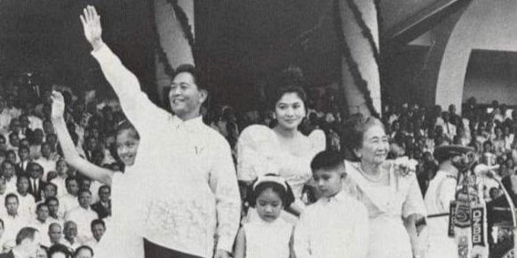Ferdinand Marcos dan keluarga, 1965/Net