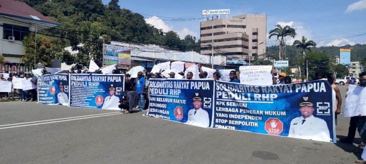 Ratusan aksi demo solidaritas peduli RHP/RMOLPAPUA