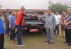 Sulaeman L Hamzah, Berikan Bantuan Mobil Pickup Untuk SMKN 1 Tanah Miring
