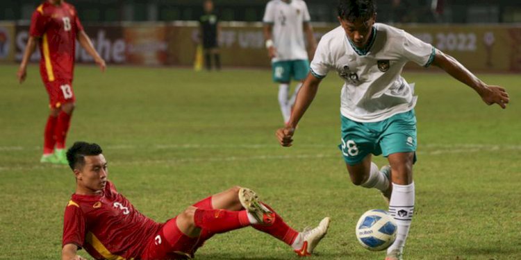 Timnas U-19 Vietnam menahan imbang Timnas U-19 Indonesia pada laga perdana Piala AFF U-19/Net