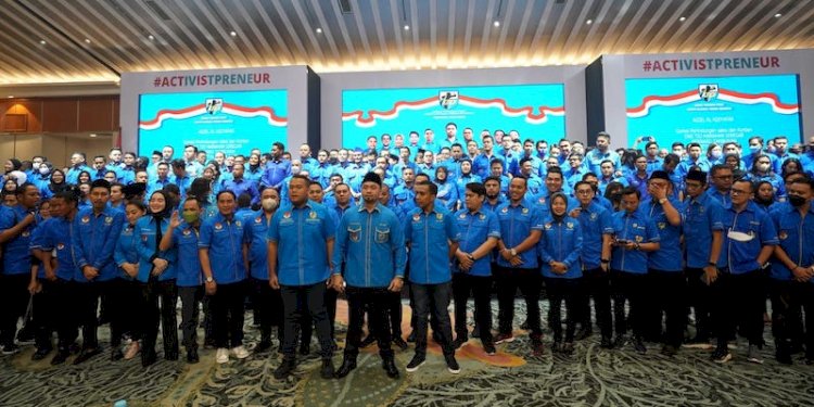 Dewan Pengurus Pusat (DPP) Komite Nasional Pemuda Indonesia (KNPI) Periode 2022-2025 yang dipimpin Muhammad Ryano saat menjalani pelantikan di Grand Sahid/Net