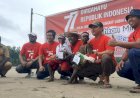 Pengibaran Bendera Merah-Putih di Keakwa Mimika, Dua Pelajar Dapat Hadiah dari Sang Gladiator Papua