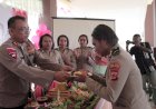HUT Polwan ke- 74, Kapolres Boven Digoel: Teruslah Melakukan Pengabdian yang Terbaik 