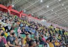 Dipadati Penonton Salah Satu Tribun Stadion Katalpal Tidak di Buka , Ada Apa ?