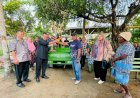 Rumah Aspirasi Sulaeman L Hamzah Serahkan Bantuan Motor Roda Tiga dan Seragam Paduan Suara Untuk Masyarakat Mbuti