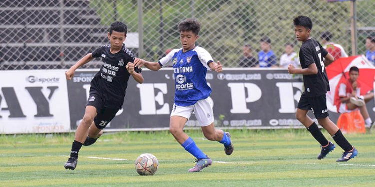 Young Warrior bertahan di puncak klasemen usai mengalahkan MC Utama dengan skor 2-0/LigaRMOL