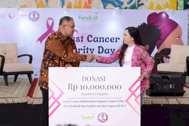 penyerahan donasi sebesar Rp 10 juta dari Farah.id ,Teguh Care for Cancer (TCFC) untuk CISC/ist