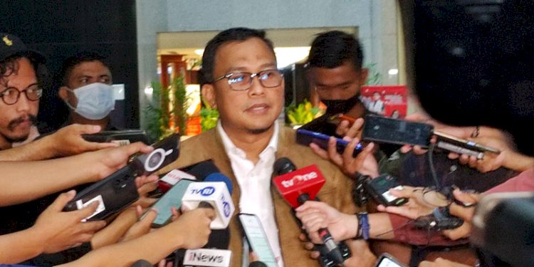 Jurubicara Bidang Penindakan dan Kelembagaan KPK, Ali Fikri, saat memberikan keterangan kepada awak media terkait Lukas Enembe/RMOL