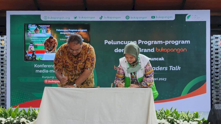 Penandatanganan MoU dengan pihak LAZ YWDP/Ist