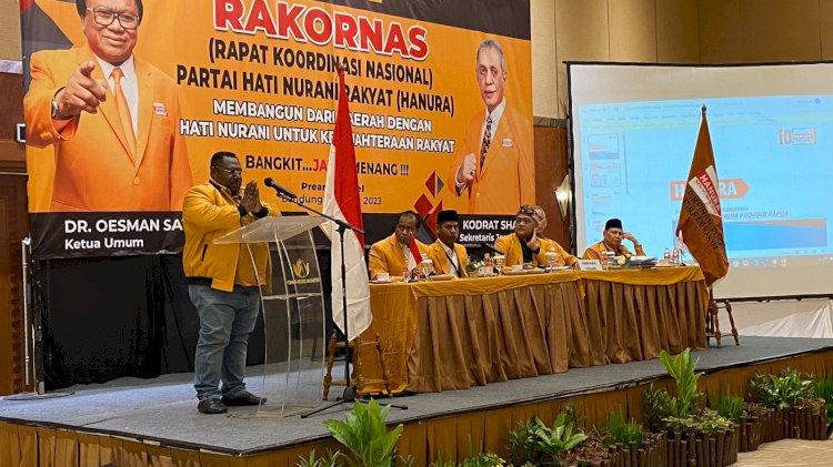 Ketua DPD Partai Hanura Papua, Kenius Kogoya saat menyampaikan Strategi Pemenangan Pemilu 2024 di Rakornas /ist
