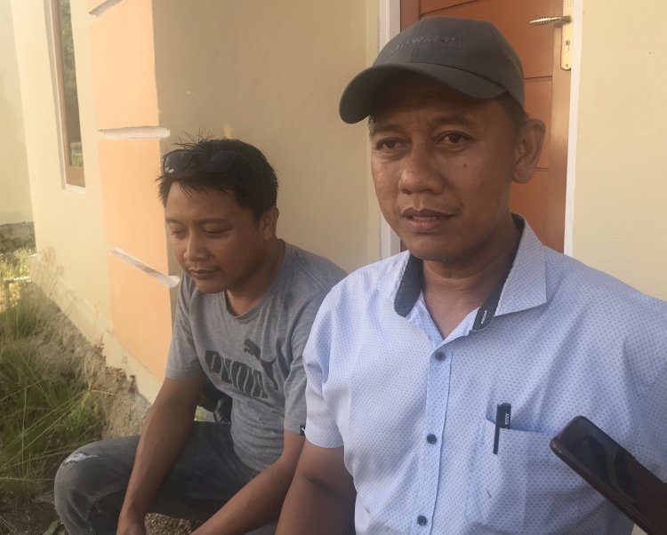 Hery Widyaprasetya  selaku Ketua APERNAS Kabupaten Sorong didampingi Bendahara APERNAS , Aryfudin 