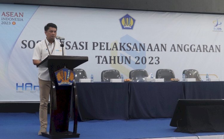 Kepala Kantor Pelayanan Perbendaharaan Negara (KPPN) Sorong, Budi Hartadi saat menyampaikan sambutannya dalam acara dalam kegiatan, Sosialisasi Pelaksanaan Anggaran Tahun 2023