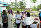 Sambut Paskah, Pemkab Mappi Pasang 300 Salib
