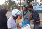 Komisariat Teknik Berbagi Takjil Di Lingkaran Brawijaya Merauke