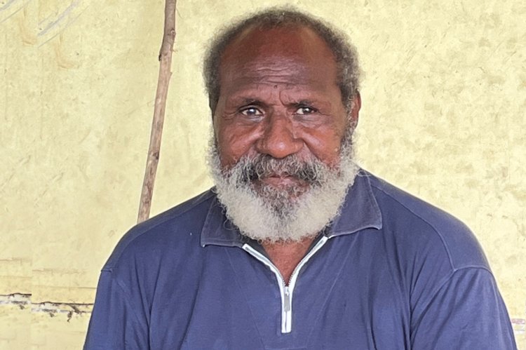 Drs. Johanes Gluba Gebze, Tokoh Masyarakat Papua Selatan